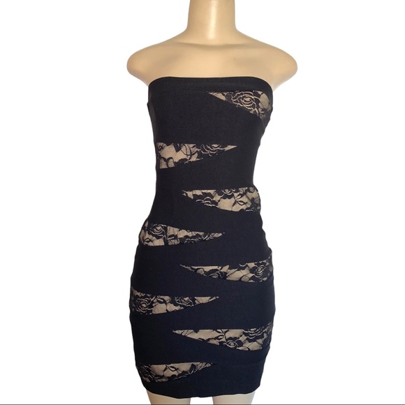 Ruby Rox Strapless Elastic Grip Fitted Black Floral Lace Bodycon Mini Dress Med - Picture 1 of 6
